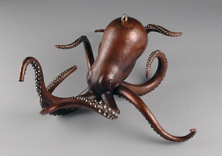 Octopus Teapot by Miel-Margarita Paredes (front view)