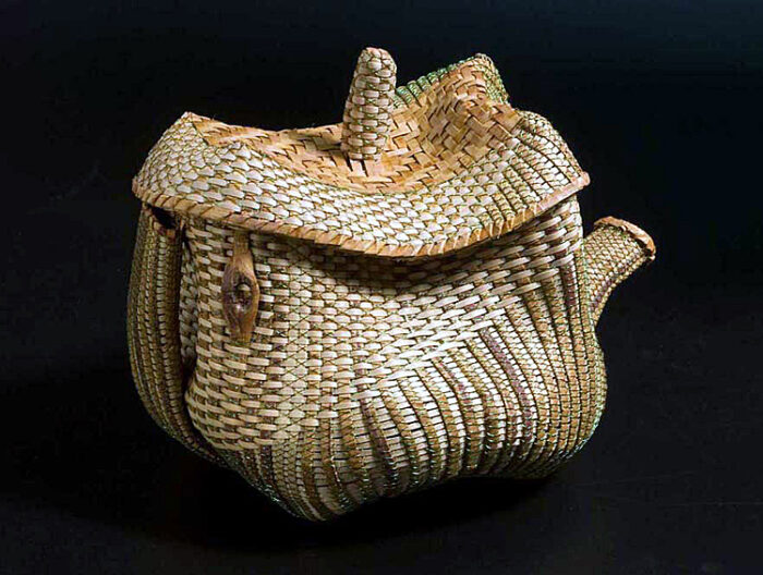 Polly Adams Sutton, Dragonwell Green Teapot