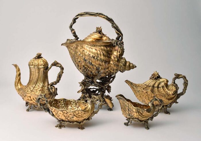 Hunt & Roskell, gilt tea set in shell forms.